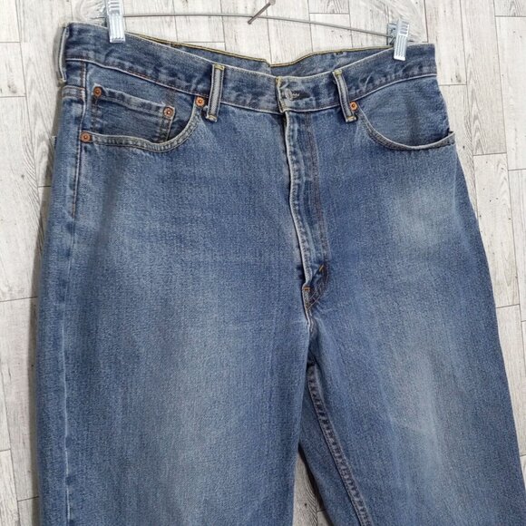 Levi's Jeans Men's Size 38x32 Tapered Leg 550 Denim Relaxed Fit Blue Work Pants - Picture 4 of 16
